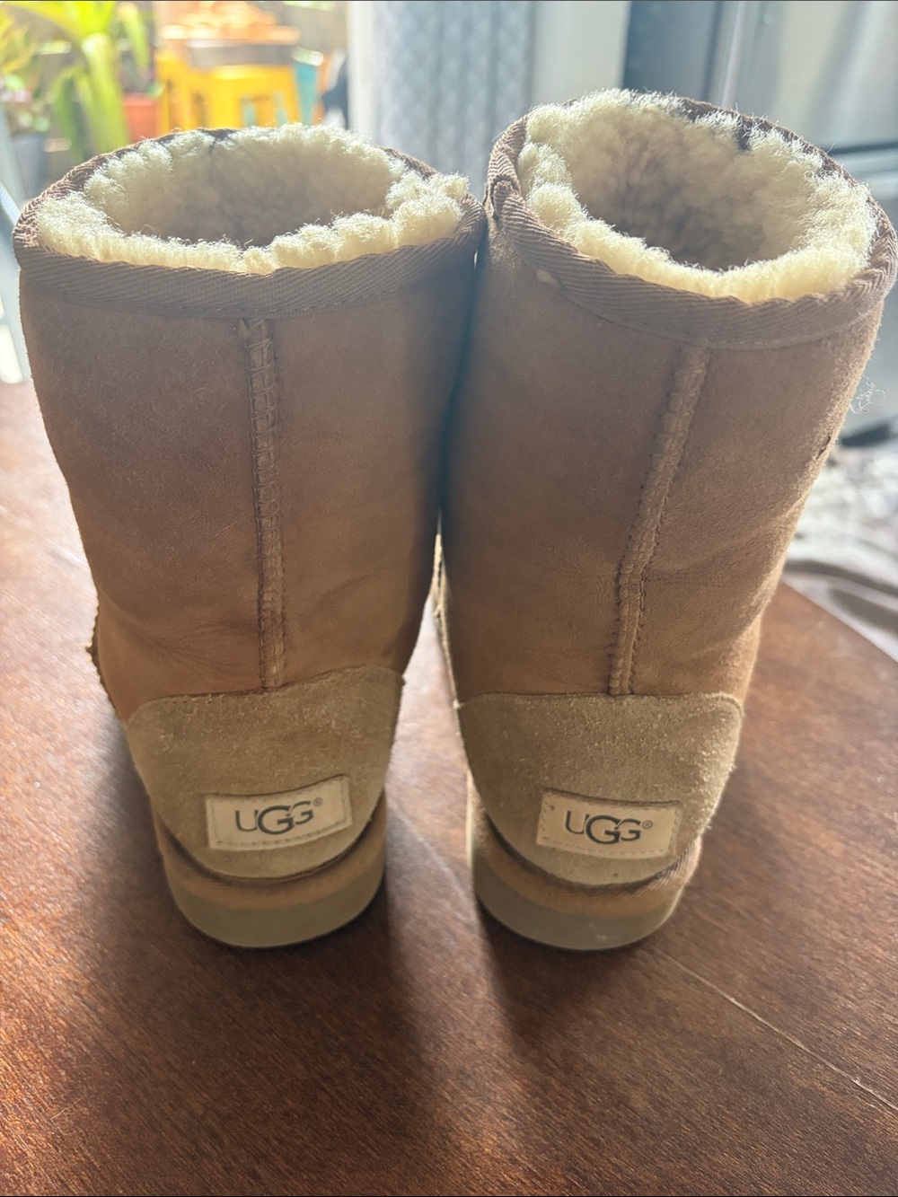 UGG Short Shearling Boots - Chestnut Brown